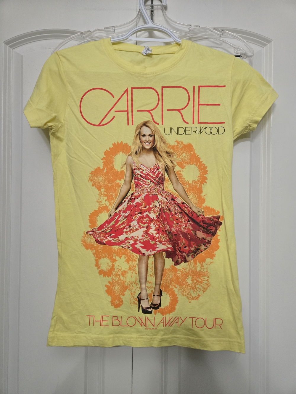 Anvil Yellow Carrie Underwood Graphic Tee Orange/Pink Print The BLown Away Tour
